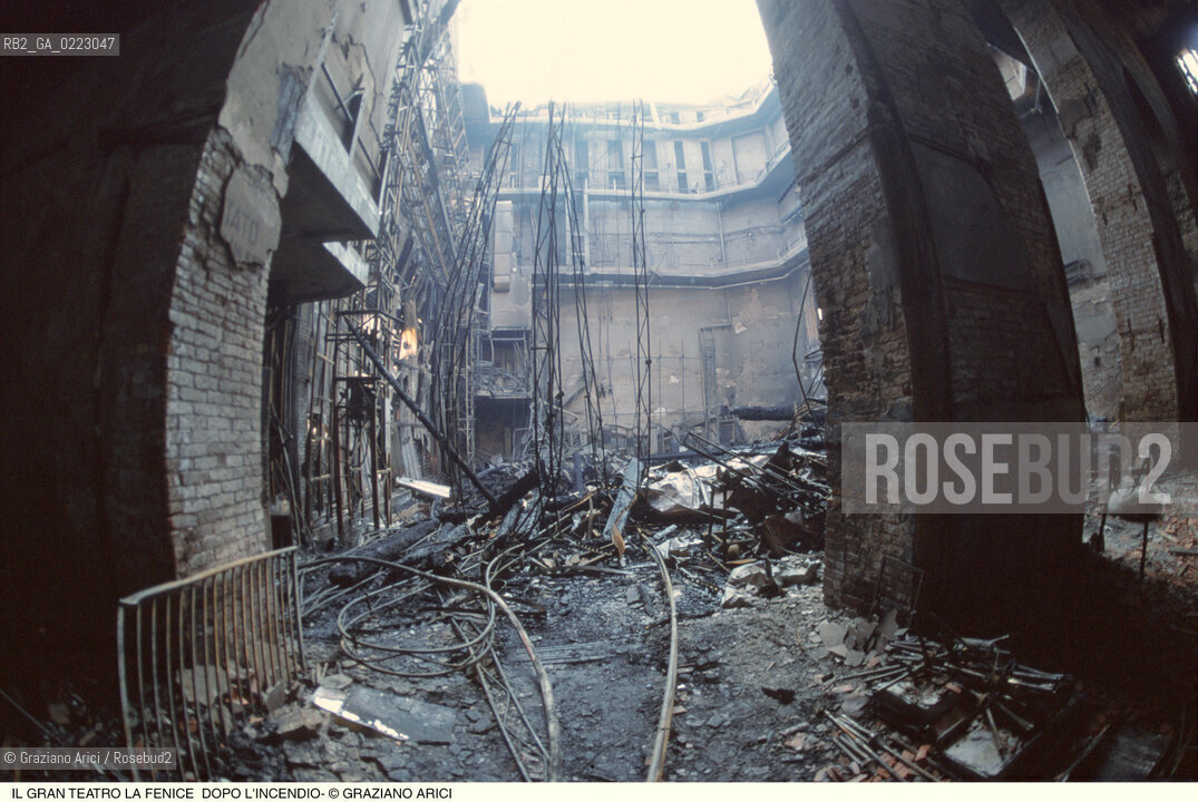 Caption: Nome: ..GRAN TEATRO LA FENICE..Descrizione: ..IL PALCOSCENICO DOPO LINCENDIO / VENEZIA..Credit: ..Graziano Arici/Rosebud2/..Costo: ..A..Nazione: ..ITALIA..Città: ..VENEZIA..Data: ..FEBBRAIO 1996