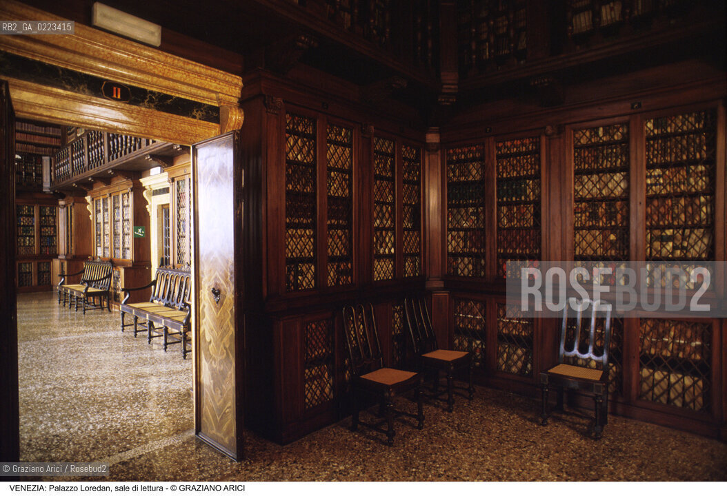 Localizzazione:..VENEZIA / S. MARCO..Oggetto:..Soggetto:..PALAZZO LOREDAN / ISTITUTO VENETO DI SCIENZE, LETTERE E ARTI / BIBLIOTECA SALE DI LETTURA..Cronologia: ....Definizione Culturale:..   Autore: ..   Stile: ..   Editori/Stampatori:..   Committenza:..Materia e Tecnica:..Collocazione:..Note:..PALAZZI BIBLIOTECHE..Riproduzione Fotografica:..Graziano Arici/Rosebud2 .Copyright:..Graziano Arici/Rosebud2 .Data:..1998..Costo:..A..