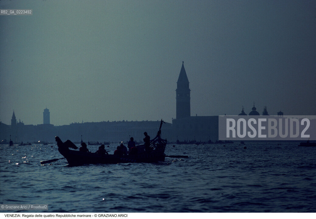 Localizzazione:..VENEZIA / S. MARCO..Oggetto:..Soggetto:..REGATA DELLE QUATTRO REPUBBLICHE MARINARE GALEONE BACINO SAN MARCO..Cronologia: ..Definizione Culturale:..   Autore: ..   Stile: ..   Editori/Stampatori:..   Committenza:..Materia e Tecnica:..Collocazione:..Note:..REGATE..Riproduzione Fotografica:..Copyright:..Graziano Arici/Rosebud2 .Data:..1994..Costo:..A