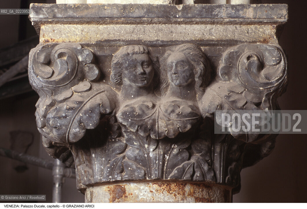 Localizzazione:..VENEZIA / S. MARCO..Oggetto:..Soggetto:..PALAZZO DUCALE / CAPITELLO AL MUSEO DELL OPERA..Cronologia: ..XIV SECOLO..Definizione Culturale:..   Autore: ..   Stile:..   Editori/Stampatori:..   Committenza:..Materia e Tecnica:..Collocazione:..Note:..MUSEI..Riproduzione Fotografica:..Graziano Arici/Rosebud2 .Copyright:..Graziano Arici/Rosebud2 .Data:..1997..Costo:..A..