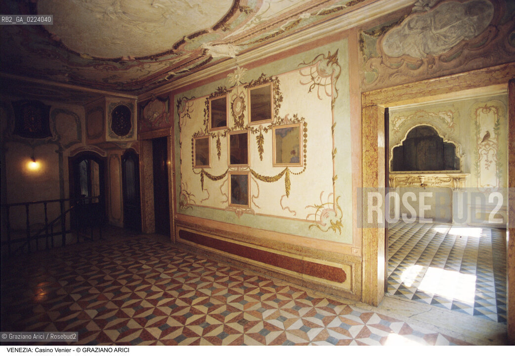 Localizzazione:..VENEZIA / S. MARCO..Oggetto:..Soggetto:..CASINO VENIER / RIDOTTO DELLA PROCURATORESSA VENIER..Cronologia: ..XVIII SECOLO..Definizione Culturale:..   Autore: ..   Stile:..   Editori/Stampatori:..   Committenza:..Materia e Tecnica:..Collocazione:..Note:..PALAZZI..Riproduzione Fotografica:..Graziano Arici/Rosebud2 .Copyright:..Graziano Arici/Rosebud2 .Data:..1995..Costo:..A..