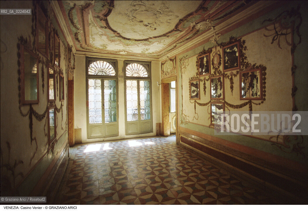 Localizzazione:..VENEZIA / S. MARCO..Oggetto:..Soggetto:..CASINO VENIER / RIDOTTO DELLA PROCURATORESSA VENIER..Cronologia: ..XVIII SECOLO..Definizione Culturale:..   Autore: ..   Stile:..   Editori/Stampatori:..   Committenza:..Materia e Tecnica:..Collocazione:..Note:..PALAZZI..Riproduzione Fotografica:..Graziano Arici/Rosebud2 .Copyright:..Graziano Arici/Rosebud2 .Data:..1995..Costo:..A..