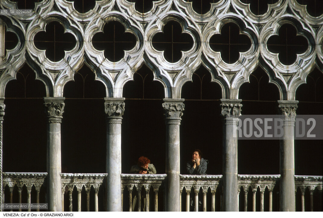 Localizzazione:..VENEZIA / CANNAREGIO..Oggetto:..Soggetto:..CA  D ORO POLIFORE..Cronologia: ..XV SECOLO..Definizione Culturale:..   Autore: MATTEO RAVERTI GIOVANNI E BARTOLOMEO BON..   Stile: GOTICO..   Editori/Stampatori:..   Committenza:..Materia e Tecnica:..Collocazione:..Note:..PALAZZI / RESTAURO XIX SEC G.B. MEDUNA..Riproduzione Fotografica:..Graziano Arici/Rosebud2 .Copyright:..Graziano Arici/Rosebud2 .Data:..1998..Costo:..A..