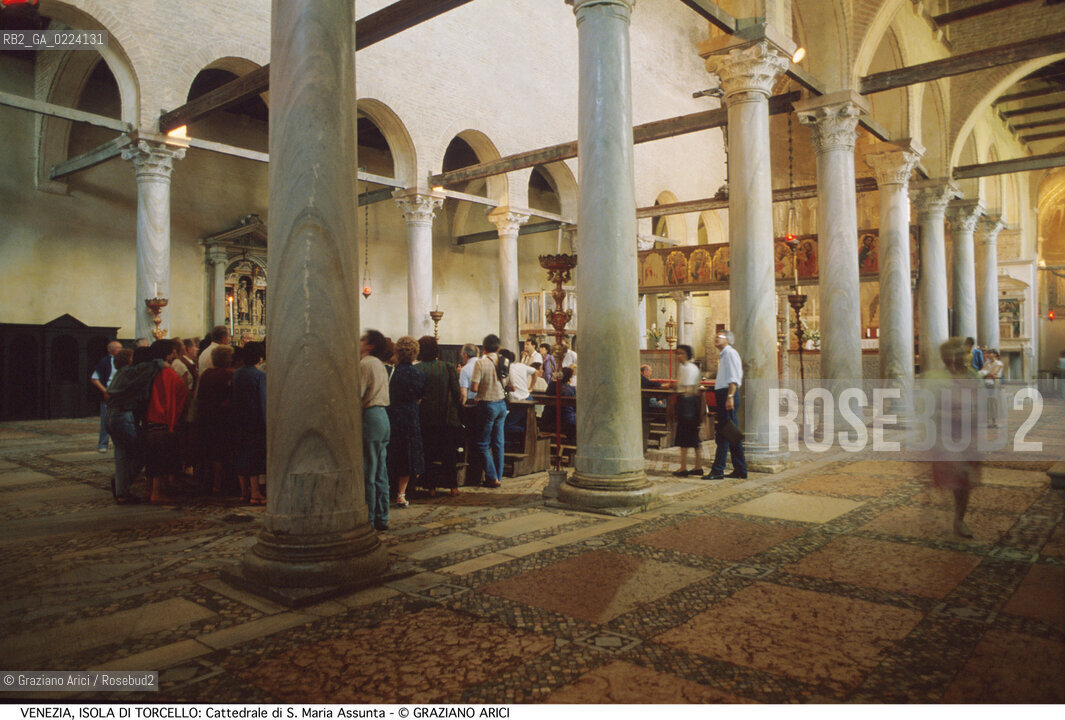 Localizzazione:..VENEZIA / ISOLA DI TORCELLO..Oggetto:..Soggetto:..CATTEDRALE DI S. MARIA ASSUNTA..Cronologia: ..XI SECOLO..Definizione Culturale:..   Autore: ..   Stile: ..ROMANICO..   Editori/Stampatori:..   Committenza:..Materia e Tecnica:....Collocazione:..Note:..CHIESA MURANO BURANO TORCELLO..Riproduzione Fotografica:..Graziano Arici/Rosebud2 .Copyright:..Graziano Arici/Rosebud2 .Data:..1995..Costo:..A..