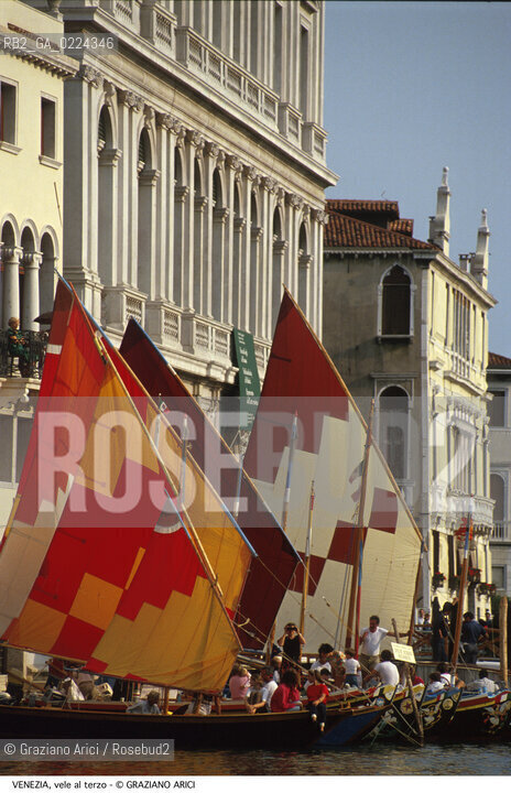 Localizzazione:..VENEZIA..Oggetto:..Soggetto:..VELE AL TERZO IN CANAL GRANDE..Cronologia: ....Definizione Culturale:..   Autore: ..   Stile:..   Editori/Stampatori:..   Committenza:..Materia e Tecnica:..Collocazione:..Note:..BARCHE E CANALI..Riproduzione Fotografica:..Graziano Arici/Rosebud2 .Copyright:..Graziano Arici/Rosebud2 .Data:..1995..Costo:..A..