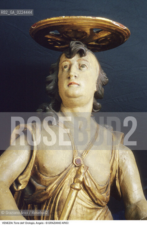 Localizzazione:..VENEZIA / S. MARCO..Oggetto:..Soggetto:..TORRE DELL OROLOGIO / MORI / ANGELO..Cronologia: ..XV SECOLO..Definizione Culturale:..   Autore: ....   Stile:..   Editori/Stampatori:..   Committenza:..Materia e Tecnica:..LEGNO..Collocazione:..Note:....Riproduzione Fotografica:..Graziano Arici/Rosebud2 .Copyright:..Graziano Arici/Rosebud2 .Data:..1990..Costo:..A..