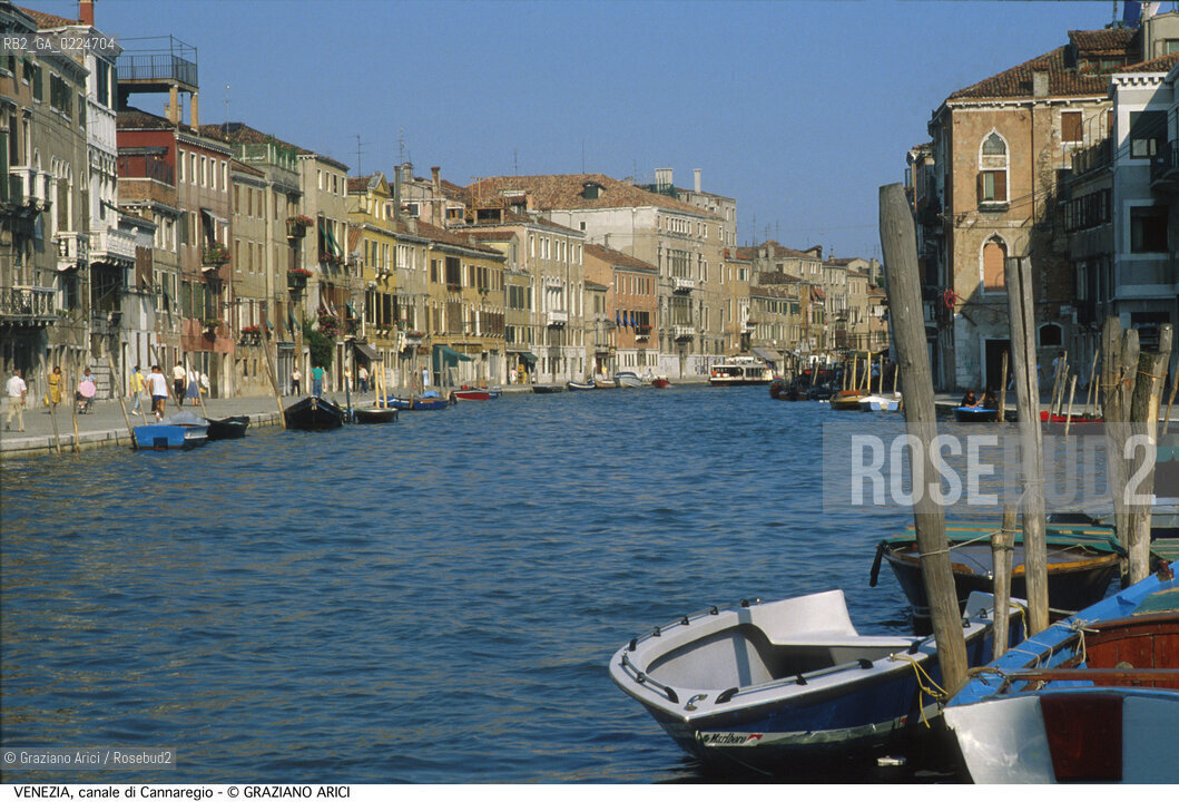 Localizzazione:..VENEZIA / CANNAREGIO..Oggetto:..Soggetto:..FONDAMENTA E CANALE DI CANNAREGIO..Cronologia: ....Definizione Culturale:..   Autore: ..   Stile:..   Editori/Stampatori:..   Committenza:..Materia e Tecnica:..Collocazione:..Note:..BARCHE E CANALI..Riproduzione Fotografica:..Graziano Arici/Rosebud2 .Copyright:..Graziano Arici/Rosebud2 .Data:..1995..Costo:..A..