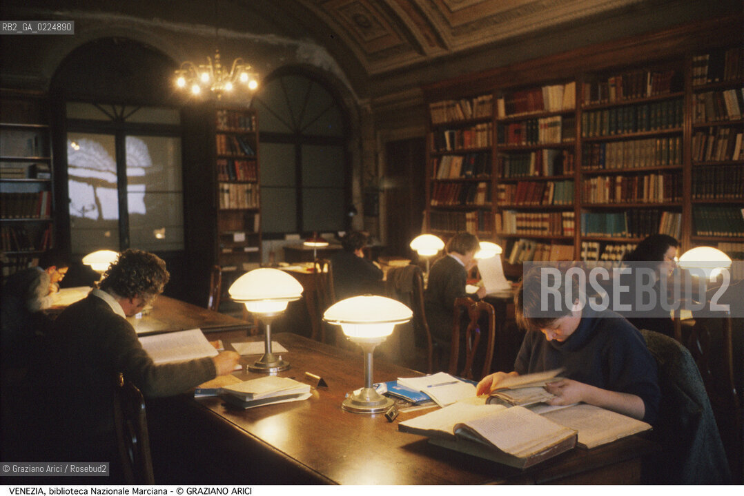 Localizzazione:..VENEZIA / S. MARCO..Oggetto:..Soggetto:..BIBLIOTECA NAZIONALE MARCIANA / SALA DI LETTURA RISERVATA..Cronologia: ....Definizione Culturale:..   Autore: ....   Stile: ..   Editori/Stampatori:..   Committenza:..Materia e Tecnica:..Collocazione:..Note:..MONUMENTALE..Riproduzione Fotografica:..Graziano Arici/Rosebud2 .Copyright:..Graziano Arici/Rosebud2 .Data:..1995..Costo:..A..