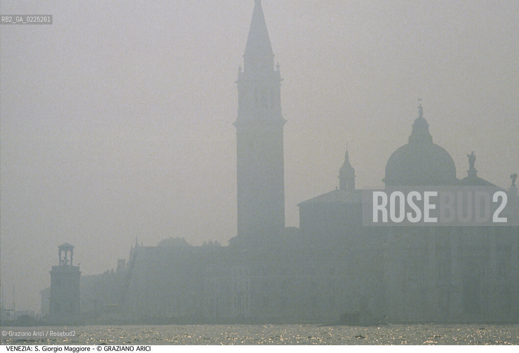 Localizzazione:..VENEZIA / S. MARCO..Oggetto:..Soggetto:..ISOLA E CHIESA DI S. GIORGIO MAGGIORE / NEBBIA..Cronologia: ....Definizione Culturale:..   Autore: ....   Stile:....   Editori/Stampatori:..   Committenza:..Materia e Tecnica:..Collocazione:..Note:..MONUMENTALE..Riproduzione Fotografica:..Graziano Arici/Rosebud2 .Copyright:..Graziano Arici/Rosebud2 .Data:..1995..Costo:..A..