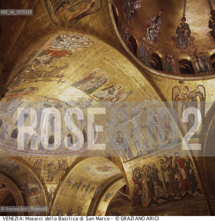 Localizzazione:..VENEZIA / S. MARCO..Oggetto:..Soggetto:..BASILICA DI SAN MARCO / MOSAICI..Cronologia: ..XII XIII XIV SEC..Definizione Culturale:..   Autore: ..   Stile: GOTICO BIZANTINO ROMANICO..   Editori/Stampatori:..   Committenza:..Materia e Tecnica:..Collocazione:..Note:..CHIESE..Riproduzione Fotografica:..Graziano Arici/Rosebud2 .Copyright:..Graziano Arici/Rosebud2 .Data:..1998..Costo:..A..