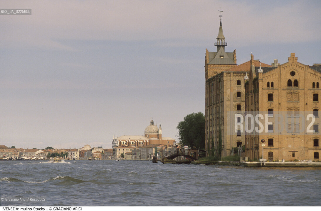 Localizzazione:..VENEZIA / ISOLA DELLA GIUDECCA..Oggetto:..Soggetto:..MULINO STUCKY / CANALE DELLA GIUDECCA..Cronologia: ..XIX XX SECOLO..Definizione Culturale:..   Autore: ..ERNEST WULLEKOPF..   Stile:....   Editori/Stampatori:..   Committenza:..Materia e Tecnica:..MATTONI..Collocazione:..Note:..MONUMENTALE ARCHEOLOGIA INDUSTRIALE..Riproduzione Fotografica:..Graziano Arici/Rosebud2 .Copyright:..Graziano Arici/Rosebud2 .Data:..1995..Costo:..A..