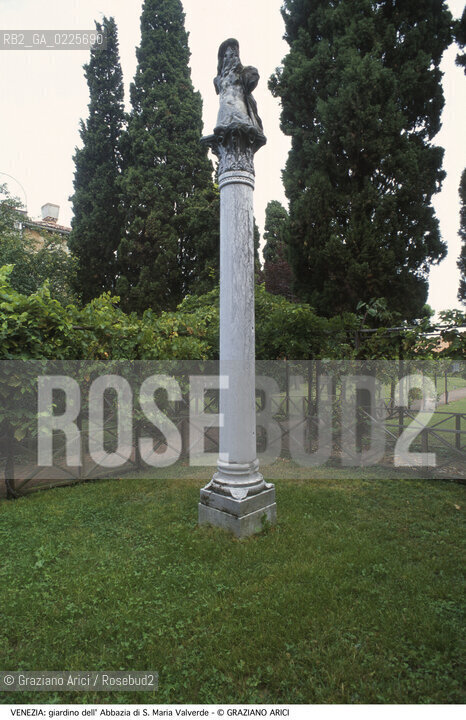 Localizzazione:..VENEZIA / CANNAREGIO..Oggetto:..Soggetto:..S. MARIA DELLA MISERICORDIA / VALVERDE / GIARDINO ..Cronologia: ....Definizione Culturale:..   Autore: ....   Stile:....   Editori/Stampatori:..   Committenza:..Materia e Tecnica:....Collocazione:..Note:..MONUMENTALE CHIESA ABBAZIA..Riproduzione Fotografica:..Graziano Arici/Rosebud2 .Copyright:..Graziano Arici/Rosebud2 .Data:..1990..Costo:..A..