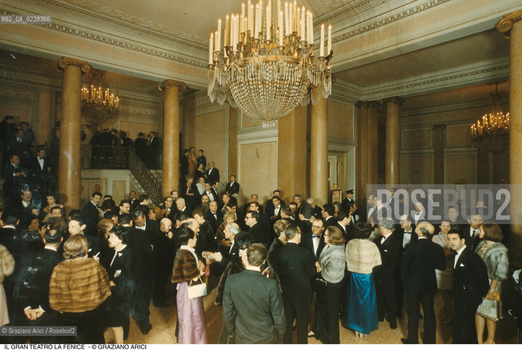Caption: Nome: ..GRAN TEATRO LA FENICE..Descrizione: ..FOYER  / VENEZIA..Credit: ..Graziano Arici/Rosebud2/..Costo: ..A..Nazione: ..ITALIA..Città: ..VENEZIA..Data: ..1965 ca.