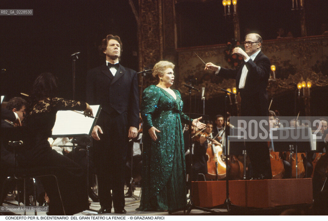 Caption: Nome: ..GRAN TEATRO LA FENICE..Descrizione: ..MUSICA CLASSICA / CONCERTO PER IL BICENTENARIO / CON I SOPRANI MARILYN HORNE SAMUEL RAMEY IL DIRETTORE DORCHESTRA PRETRE GEORGES E LORCHESTRA DEL TEATRO LA FENICE / VENEZIA..Credit: ..Graziano Arici/Rosebud2/..Costo: ..A..Nazione: ..ITALIA..Città: ..VENEZIA..Data: ..16/05/92..La cessione dei diritti di questa immagine si intende per quanto di nostra competenza. Non comprende invece le eventuali spese  relative a diritti che potranno essere richiesti dagli Enti o persone fisiche cui appartengono eventualmente i soggetti  ripresi. Tali costi, ove necessari, e l’espletamento di qualsivoglia pratica di richiesta di concessione del permesso di pubblicazione sono esclusivamente a carico e a cura del soggetto acquirente di questa immagine.