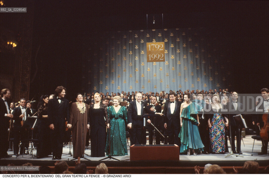 Caption: Nome: ..GRAN TEATRO LA FENICE..Descrizione: ..MUSICA CLASSICA / CONCERTO PER IL BICENTENARIO / CON I SOPRANI MARILYN HORNE, KATIA RICCIARELLI, RAJNA KABAIWANSKA, IL DIRETTORE DORCHESTRA PRETRE GEORGES E LORCHESTRA DEL TEATRO LA FENICE / VENEZIA..Credit: ..Graziano Arici/Rosebud2/..Costo: ..A..Nazione: ..ITALIA..Città: ..VENEZIA..Data: ..16/05/92..La cessione dei diritti di questa immagine si intende per quanto di nostra competenza. Non comprende invece le eventuali spese  relative a diritti che potranno essere richiesti dagli Enti o persone fisiche cui appartengono eventualmente i soggetti  ripresi. Tali costi, ove necessari, e l’espletamento di qualsivoglia pratica di richiesta di concessione del permesso di pubblicazione sono esclusivamente a carico e a cura del soggetto acquirente di questa immagine.