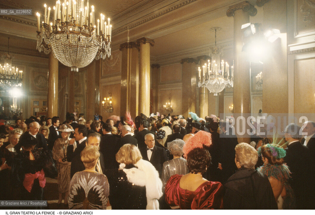 Caption: Nome: ..GRAN TEATRO LA FENICE..Descrizione: ..FOYER FESTA DI CARNEVALE / VENEZIA..Credit: ..Graziano Arici/Rosebud2/..Costo: ..A..Nazione: ..ITALIA..Città: ..VENEZIA..Data: ..1985 ca.