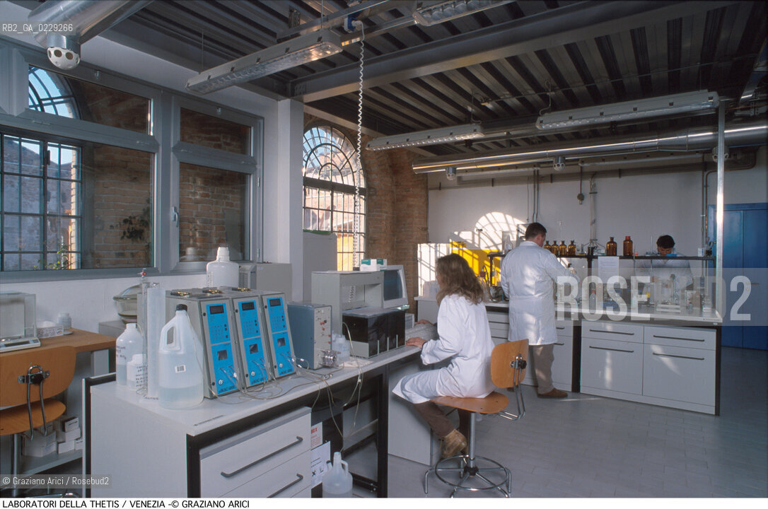 Localizzazione:..VENEZIA CASTELLO ARSENALE..Oggetto:..Soggetto:..THETIS SCIENZA TECNOLOGIA MARE ACQUA /..LABORATORIO..Cronologia: ..Definizione Culturale:..   Autore:..   Stile:..   Editori/Stampatori:..   Committenza:..Materia e Tecnica:....Collocazione:..Note:....Riproduzione Fotografica:..Copyright:..Graziano Arici/Rosebud2 .Data:..2000..Costo:..A