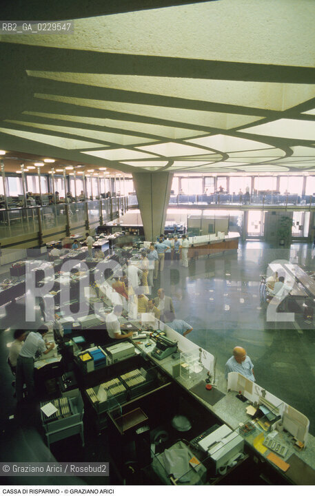 Nome: ..CASSA DI RISPARMIO..Descrizione: ..ECONOMIA / SALONE DELLA SEDE CENTRALE DI CAMPO SAN LUCA  ..Credit: ..Graziano Arici/Rosebud2 .Costo: ....Nazione: ..ITALIA..Città: ....Data: ..1983..