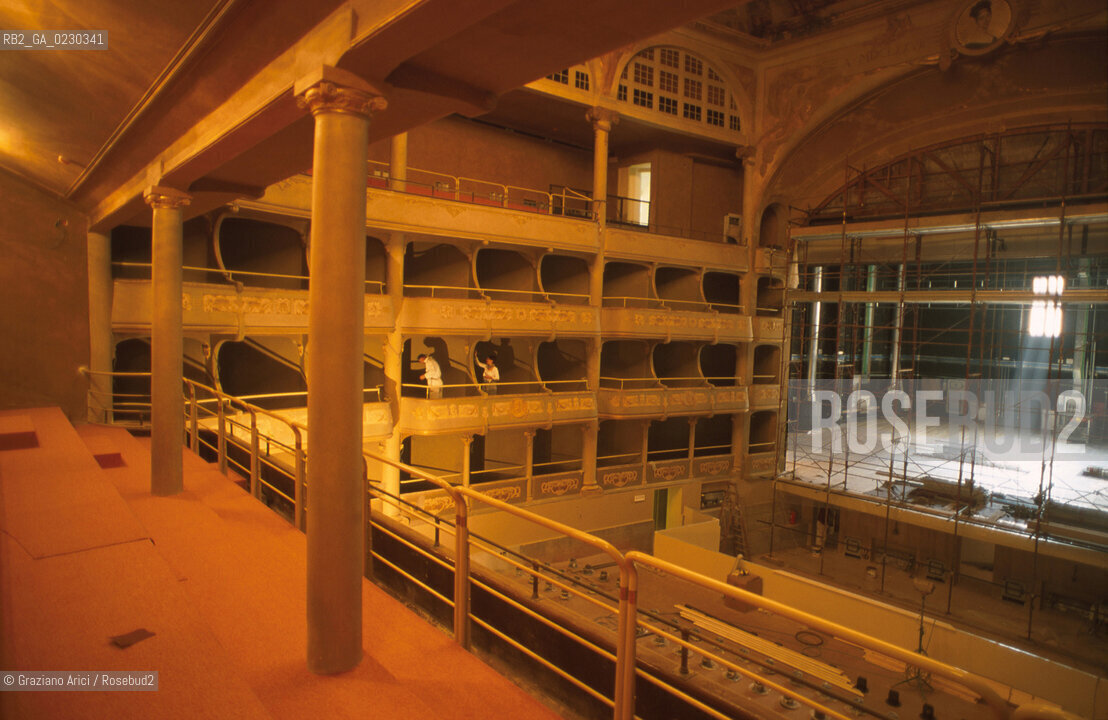 Nome: ..RESTAURO DEL TEATRO MALIBRAN..Descrizione: ..SALA AFFRESCHI E DECORAZIONI A STUCCO..Credit: ..Graziano Arici/Rosebud2 .Costo: ..A..Nazione: ....Città: ..VENEZIA..VENICE..Data: ..24/04/01