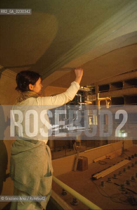 Nome: ..RESTAURO DEL TEATRO MALIBRAN..Descrizione: ..SALA AFFRESCHI E DECORAZIONI A STUCCO..Credit: ..Graziano Arici/Rosebud2 .Costo: ..A..Nazione: ....Città: ..VENEZIA..VENICE..Data: ..24/04/01