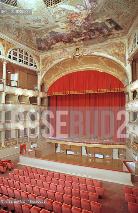 Nome: ..RESTAURO DEL TEATRO MALIBRAN..Descrizione: ..SALA PALCHI SOFFITTO AFFRESCHI STUCCHI..Credit: ..Graziano Arici/Rosebud2 .Costo: ..A..Nazione: ....Città: ..VENEZIA..VENICE..Data: ..12/05/01