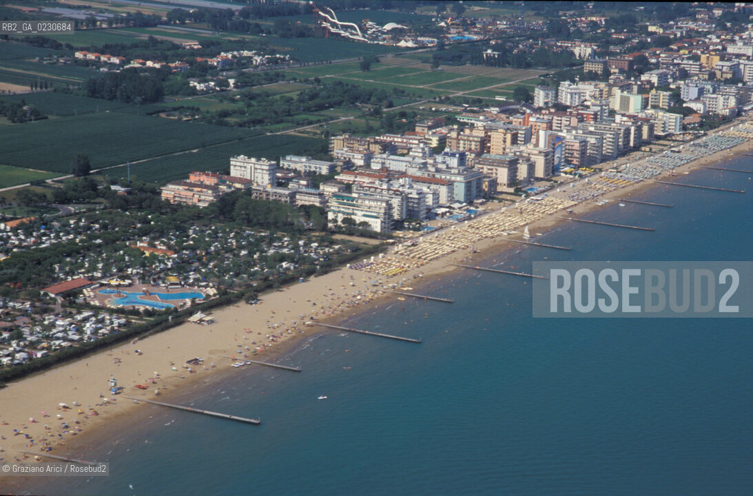 JESOLO : SPIAGGIA -  © 2002 Graziano Arici/Rosebud2 / FOTO AEREA /