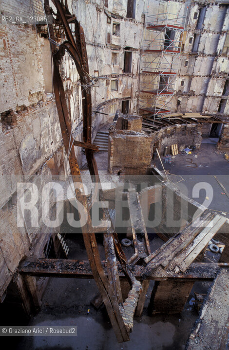 Nome: .GRAN TEATRO LA FENICE.Descrizione: .LA SALA DOPO LINCENDIO / VENEZIA.Credit: .Graziano Arici/Rosebud2/.Costo: .A.Nazione: .ITALIA.Città: .VENEZIA.Data: .1996