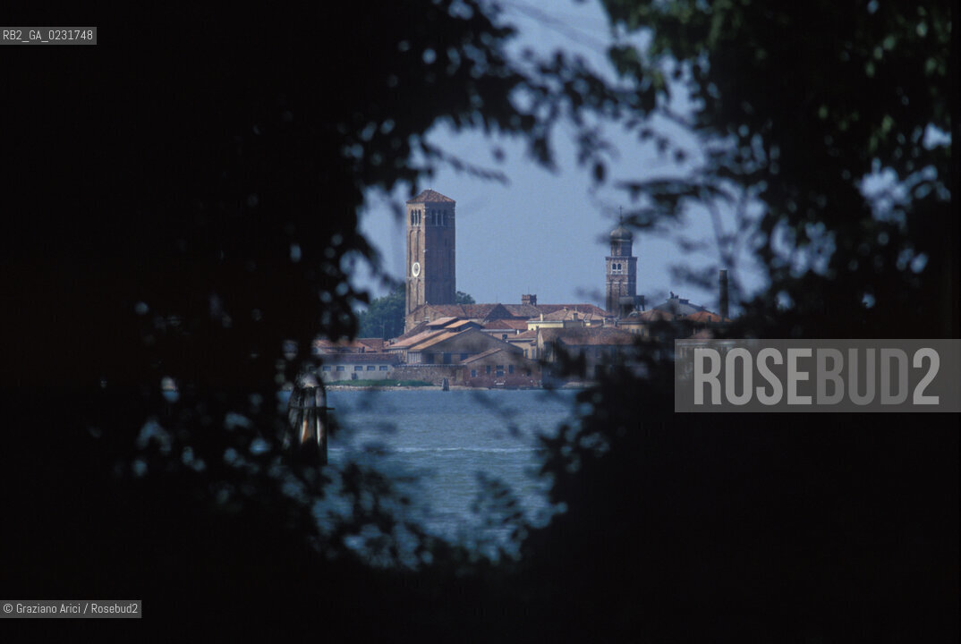 Nome:..ISOLA DI SAN GIACOMO IN PALUDO ....Localizzazione:..VENEZIA / ISOLA DI SAN  GIACOMO IN PALUDO / LAGUNA NORD..VENICE / THE ISLE OF SAN GIACOMO IN PALUDO / THE NORTH LAGOON..Soggetto:..ISOLA DI SAN GIACOMO IN PALUDO  VERSO MURANO..THE ISLE OF SAN GIACOMO IN PALUDO ..Cronologia:......Autore:......Stile:......Editori Stampatori:......Committenza:......Materia e Tecnica:......Collocazione:......Note:..DAL 1860 VENNE UTILIZZATA COME POLVERIERA..SINCE1860 THE ISLE WAS USED AS A POWDER MAGAZINE ..Riproduzione Fotografica:..Graziano Arici/Rosebud2 ...Copyright:..Graziano Arici / rosebud2/....Data:..1993....Costo:..A....Key:..ISOLE ABBANDONATE..UNINHABITED ISLANDS