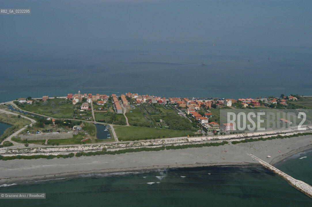 VENEZIA 1/07/2003 -  LIDO PELLESTRINA © 2003 Graziano Arici/Rosebud2 MOSE DIGHE MOBILI CONSORZIO VENEZIA NUOVA