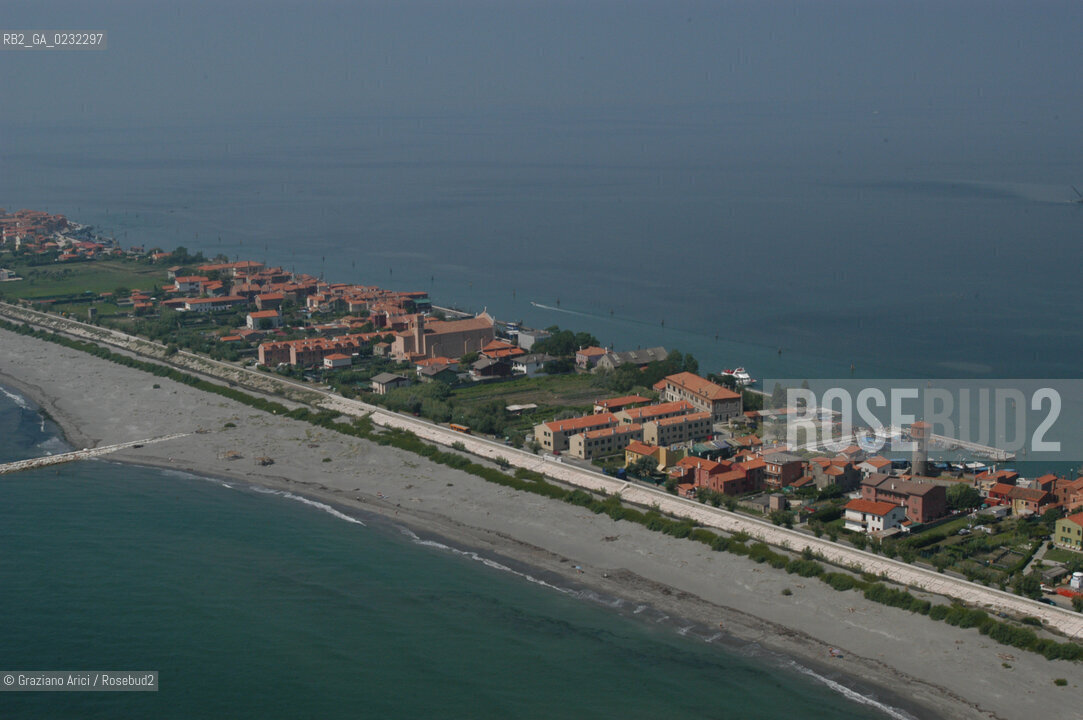 VENEZIA 1/07/2003 -  LIDO PELLESTRINA © 2003 Graziano Arici/Rosebud2 MOSE DIGHE MOBILI CONSORZIO VENEZIA NUOVA