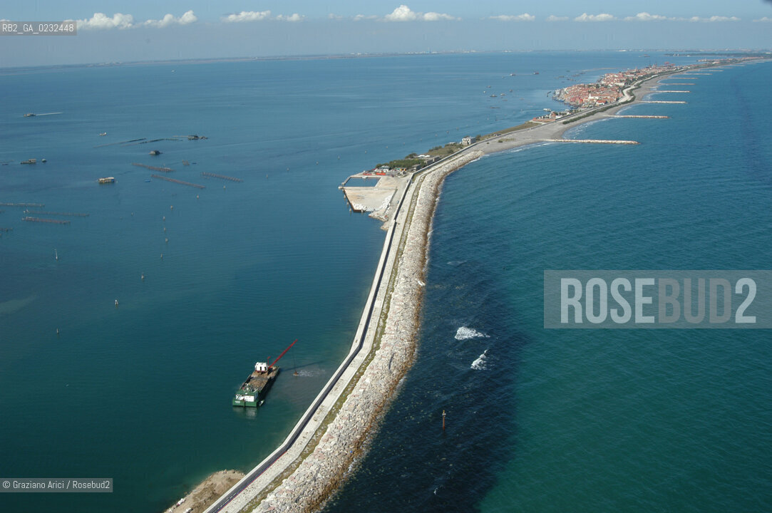 VENEZIA 30/09/2003 - MURAZZI A CAROMAN © 2003 Graziano Arici/Rosebud2 CONSORZIO VENEZIA NUOVA