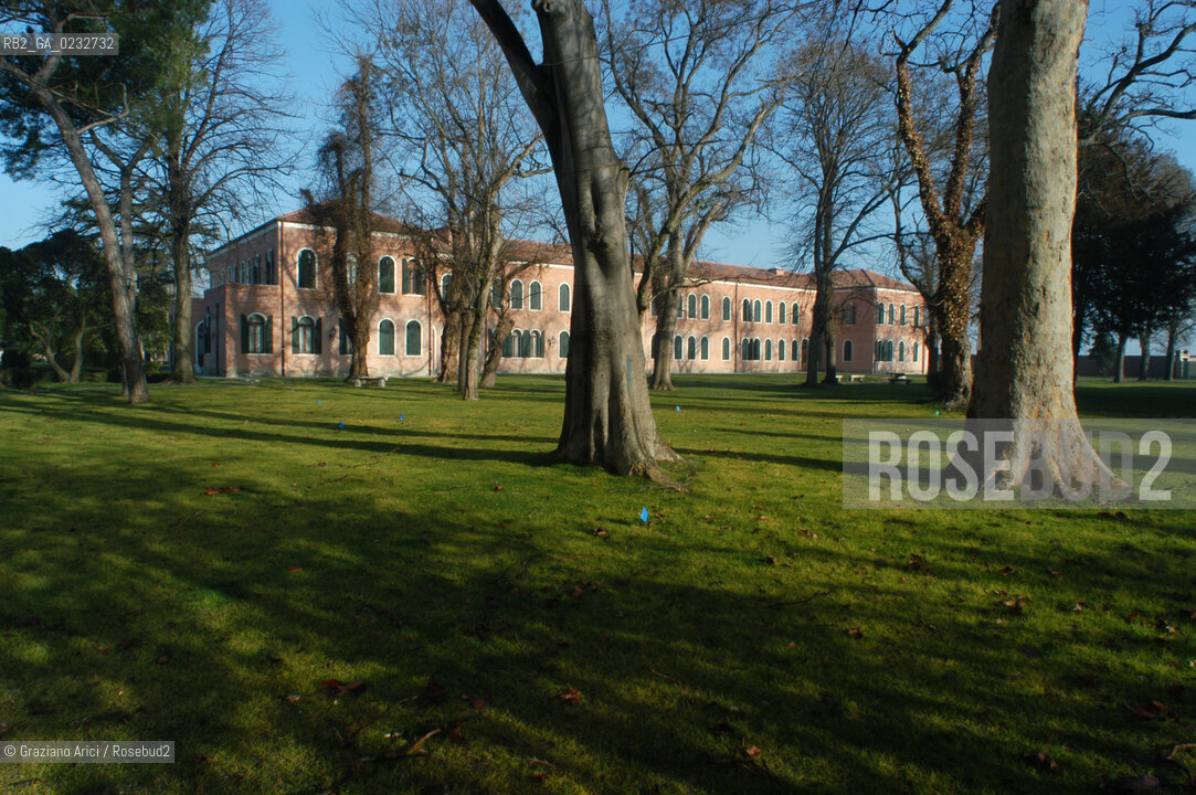 VENEZIA - ISOLA DI S.SERVOLO © 2004 Graziano Arici/Rosebud2 VIU UNIVERSITA RESTAURO