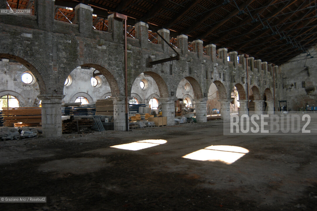 VENEZIA 19/5/04  ARSENALE LAVORI DI RESTAURO FONDERIE ©Graziano Arici/Rosebud2 CONSORZIO VENEZIA NUOVA