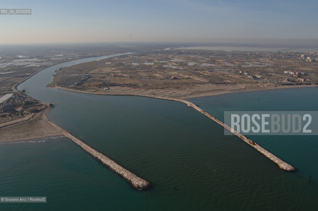 VENETO 03/02/06 - FOTO AEREEA DELLA FOCE DEL FIUME BRENTA ©Graziano Arici/Rosebud2 GEO