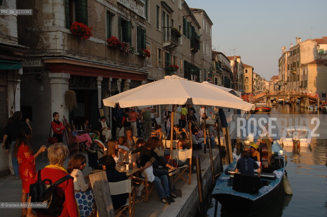 VENEZIA GIUGNO 2006 -  LOSTERIA AL TIMON IN FONDAMENTA DEGLI ORMESINI  ©Graziano Arici/Rosebud2  GASTRONOMIA