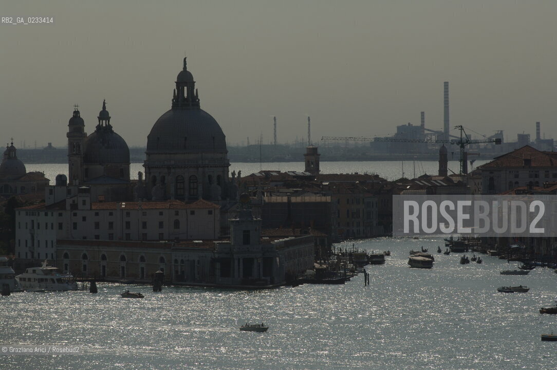 VENEZIA 29/07/06 FOTO AEREE LA SALUTE ©Graziano Arici/Rosebud2