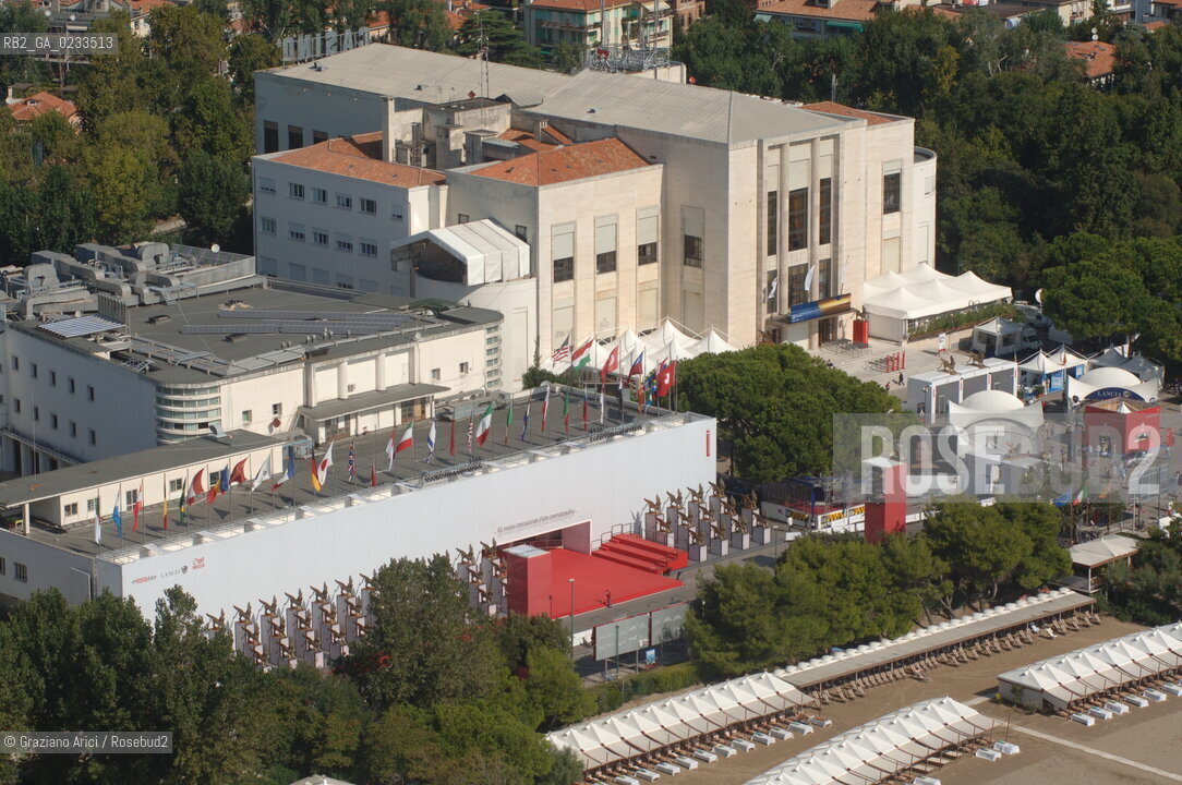 VENEZIA SETTEMBRE 2006 - FOTO AEREE DEL PALAZZO DEL CINEMA AL  LIDO DI VENEZIA ©Graziano Arici/Rosebud2
