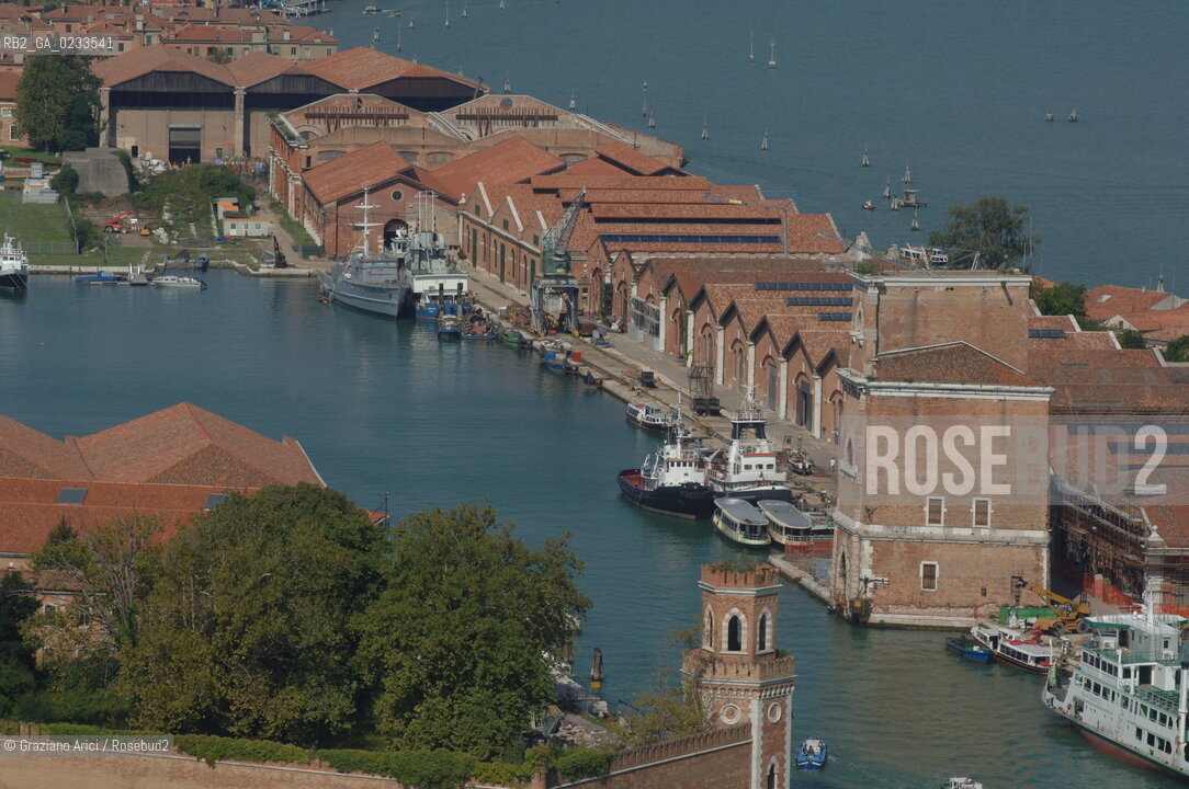 VENEZIA SETTEMBRE 2006 -  FOTO AEREE DELLARSENALE A CASTELLO  ©Graziano Arici/Rosebud2
