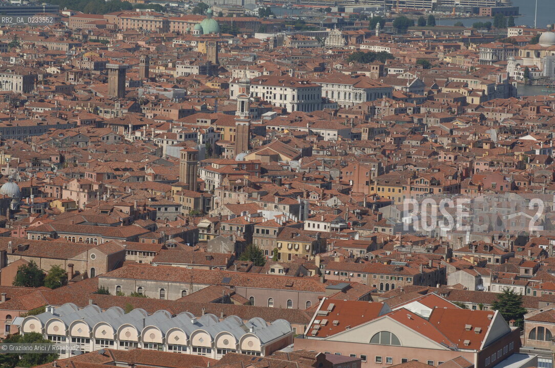 VENEZIA SETTEMBRE 2006 -  FOTO AEREE DEL SESTIERE DI CASTELLO  ©Graziano Arici/Rosebud2