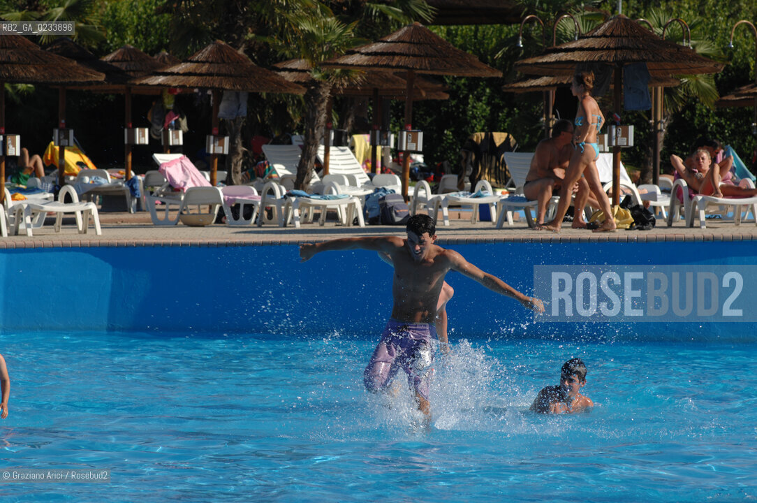 VENEZIA 1/08/2007 - LITORALE DI JESOLO ACQUALANDIA ©Graziano Arici/Rosebud2 SPIAGGIA ACQUA PISCINA