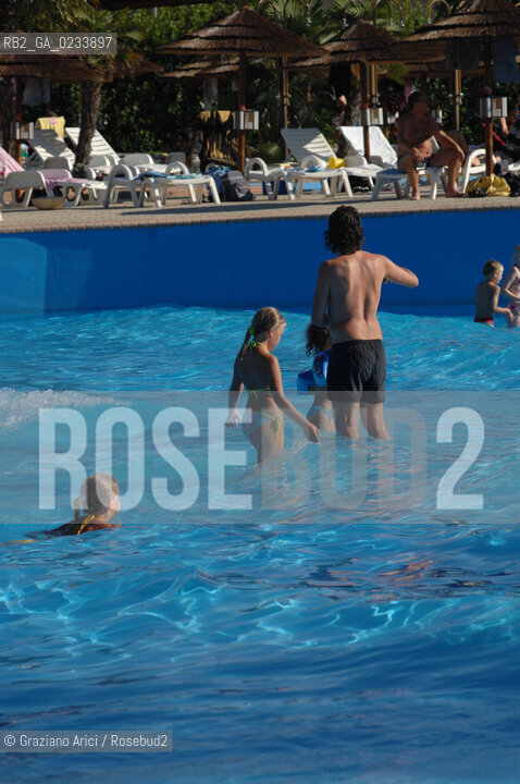 VENEZIA 1/08/2007 - LITORALE DI JESOLO ACQUALANDIA ©Graziano Arici/Rosebud2 SPIAGGIA ACQUA PISCINA
