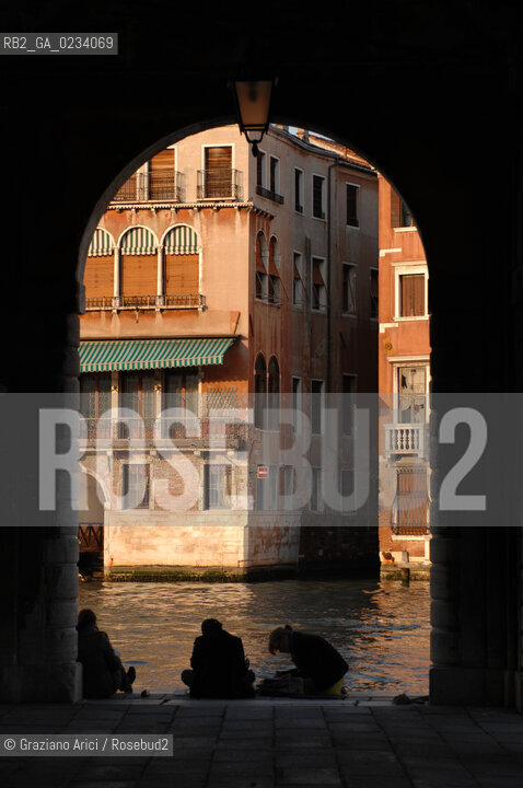 VENEZIA APRILE 2008 PORTICO ED ARCO IN NARANZERIA A RIALTO ©Graziano Arici/Rosebud2 TURISMO