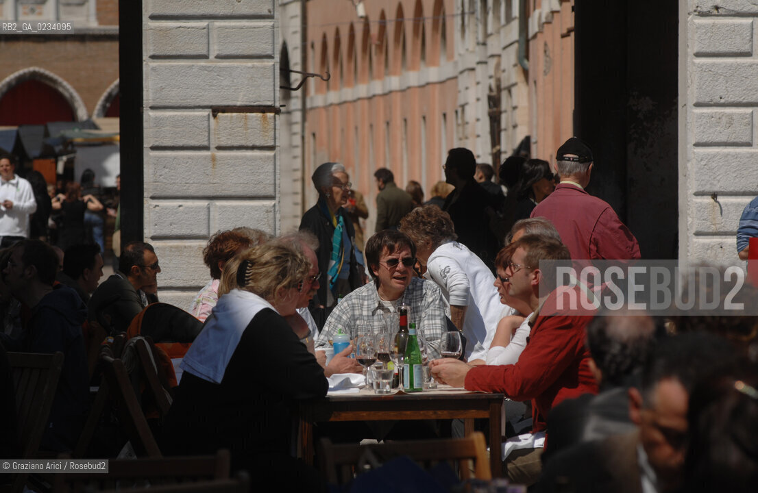 VENEZIA APRILE 2008 - RIALTO CAMPIELLO BELLA VIENNA APERITIVO E SPRITZ RISTORANTE AL BANCO GIRO ©Graziano Arici/Rosebud2 GASTRONOMIA OSTERIA