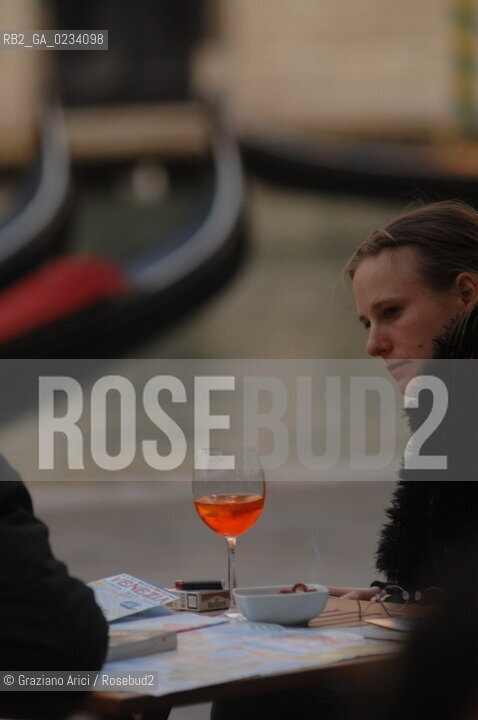 VENEZIA APRILE 2008 - RIALTO CAMPIELLO BELLA VIENNA APERITIVO E SPRITZ BAR RISTORANTE AL PESADOR ©Graziano Arici/Rosebud2 GASTRONOMIA OSTERIA