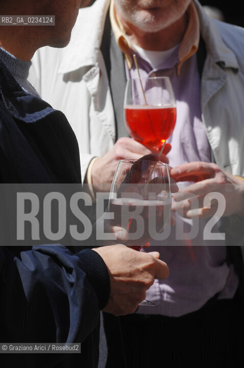 VENEZIA APRILE 2008 - RIALTO CAMPIELLO BELLA VIENNA APERITIVO E SPRITZ ©Graziano Arici/Rosebud2 GASTRONOMIA OSTERIA