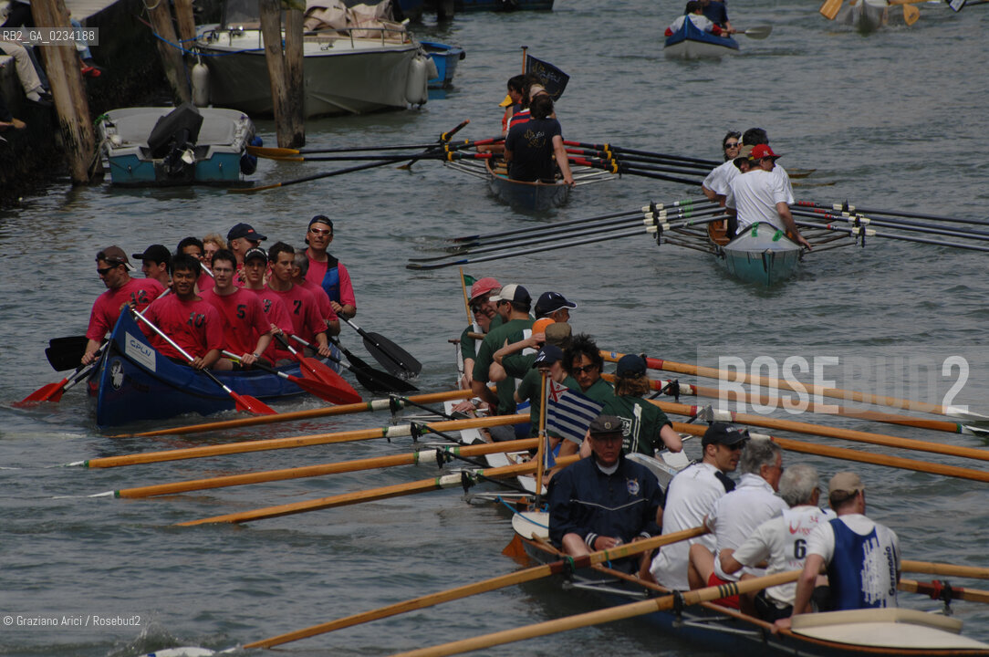 VENEZIA 11/5/08 REGATA VOGALONGA IN RIO DI CANNAREGIO ©Graziano Arici/Rosebud2 BARCA