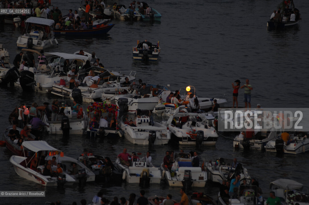 VENEZIA 20 LUGLIO 2008 . FESTA DEL REDENTORE SUL CANTIERE DI PUNTA DELLA DOGANA MONIQUE VEUTE ©Graziano Arici/Rosebud2 DOTTOR GROUP FUOCHI ARTIFICIO