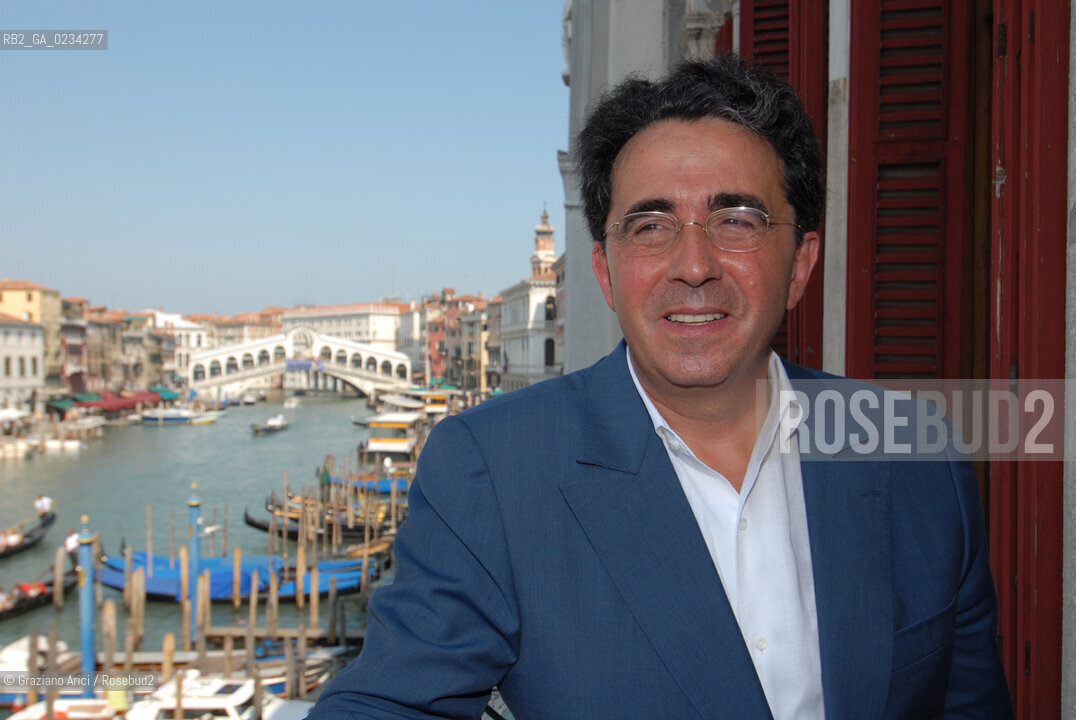 VENICE 2/09/08 - THE ARCHITECT SANTIAGO CALATRAVA DESIGNER OF THE NEW 4TH BRIDGE ON GRAND CANAL IN VENICE   © MARTA BUSO/ARICI/GRAZIANERI ARCHITETTO ARCHITETTURA PONTE