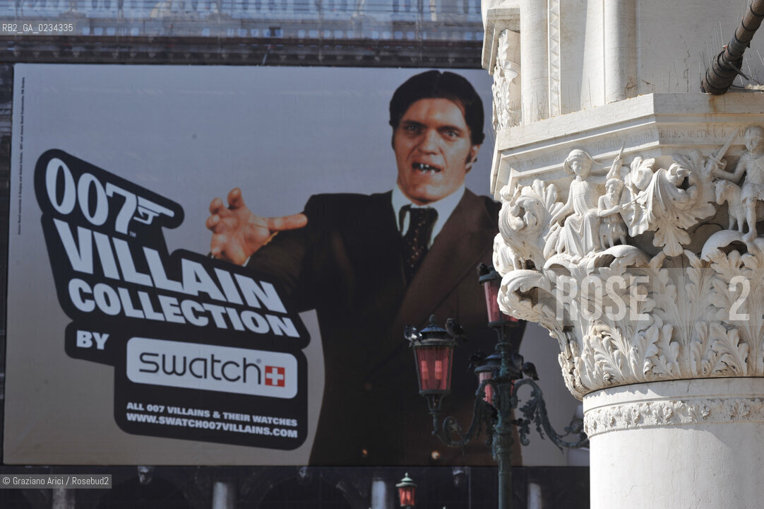 VENICE SEPTEMBER 2008 THE GEANT PUBLICITY ON THE GRAN CANAL IN VENICE : ST MARKS SQUARE ©Graziano Arici/Rosebud2 PUBBLICITà VENICE ON SALE