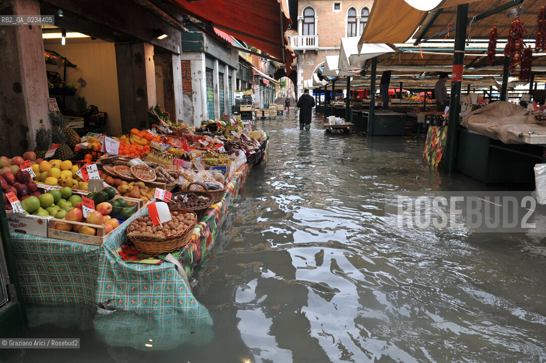 VENEZIA 1/12/08 - ALTA MAREA A VENEZIA ©Graziano Arici/Rosebud2 ACQUA ALTA